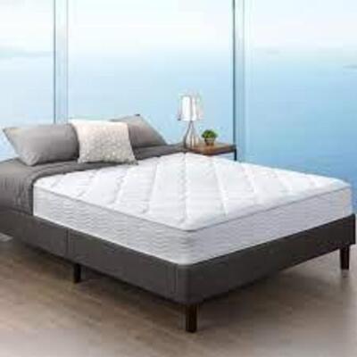 DESCRIPTION: ZINUS 8� GREEN TEA COOLING SWIRL MEMORY FOAM SUPPORT COIL HYBRID MATTRESS, KING BRAND/MODEL: SLUMBER1 RETAIL$: $190.00 LOCATION: WAREHOUS