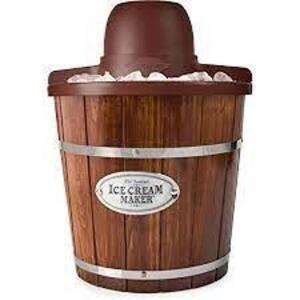 DESCRIPTION: 4-QUART WOOD BUCKET ICE CREAM MAKER BRAND/MODEL: NOSTALGIA RETAIL$: $42.42 LOCATION: WAREHOUSE QTY: 1