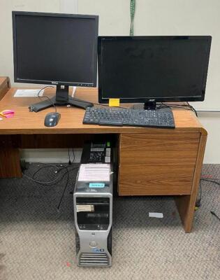 COMPUTER WITH MONITORS AND KEYBOARDS