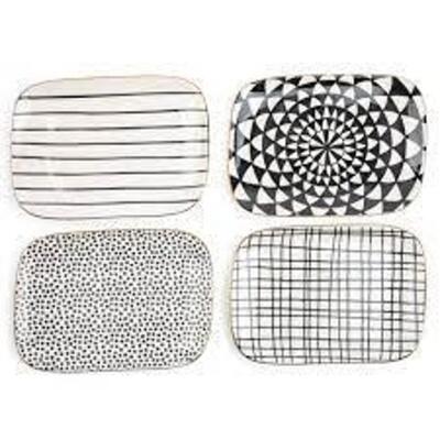 DESCRIPTION: ASSORTED BLACK & WHITE PATTERNED STONEWARE PLATES (4-PACK) BRAND/MODEL: THYME & TABLE RETAIL$: $14.25 LOCATION: WAREHOUSE QTY: 1