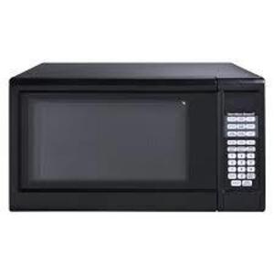 DESCRIPTION: 1.3 CU. FT. DIGITAL MICROWAVE OVEN BRAND/MODEL: HAMILTON BEACH RETAIL$: $67.50 LOCATION: WAREHOUSE QTY: 1