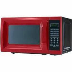 DESCRIPTION: 700W COMPACT SIZE MICROWAVE OVEN, RED BRAND/MODEL: MAINSTAYS RETAIL$: $56.00 LOCATION: WAREHOUSE QTY: 1