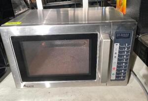 DESCRIPTION: AMANA COMMERCIAL MICROWAVE OVEN BRAND / MODEL: AMANA ADDITIONAL INFORMATION POWERS ON LOCATION: BAY 7 QTY: 1