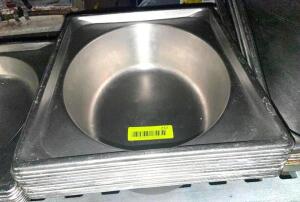 DESCRIPTION: (8) HALF SIZE CUSTOM STAINLESS INSERTS. ADDITIONAL INFORMATION 4" DEEP LOCATION: BAY 7 THIS LOT IS: SOLD BY THE PIECE QTY: 8