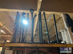 ASSORTED LAMP POST DECORATIONS