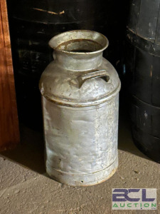 VINTAGE DAIRY CAN