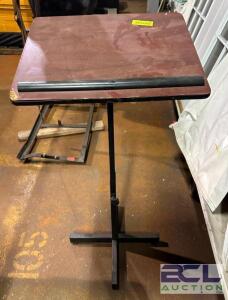 PEDESTAL STAND
