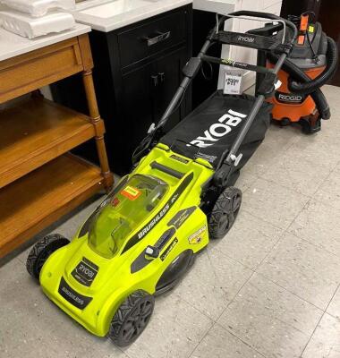 40V PUSH LAWN MOWER WITH BAG AND MULCHER INCLUDED