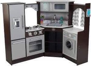 ULTIMATE CORNER PLAY KITCHEN WITH LIGHTS & SOUNDS, ESPRESSO (53365)