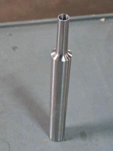 DESCRIPTION: (1) REPLACEABLE TIP MILLING SHANK BRAND/MODEL: SECO 54604 SIZE: 5/8" 89 DEG SD 0.299" NECK DIA RETAIL$: $235.00 QTY: 1