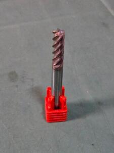 DESCRIPTION: (4) CARBIDE SQ END MILL BRAND/MODEL: FULLERTON 37544CR015 SIZE: 1/4" DIA 1/4" LOC RETAIL$: $137.80 QTY: 4