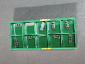 DESCRIPTION: (20) CERAMIC GROOVING INSERTS BRAND/MODEL: GREENLEAF TL-17-9587 WG-300 RETAIL$: $762.90 QTY: 20