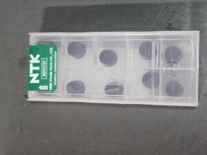 DESCRIPTION: (20)CERAMIC TURNING INSERTS BRAND/MODEL: NTK RCGX RETAIL$: $519.80 QTY: 20