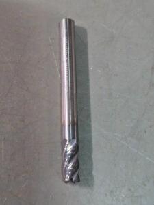 DESCRIPTION: (10) SOLID CARBIDE CORNER RADIUS END MILLS BRAND/MODEL: GORRILA GM316RS5015 SIZE: 3/16" MILLING DIA 3/8" LOC 1.02" RAD RETAIL$: $326.10 Q