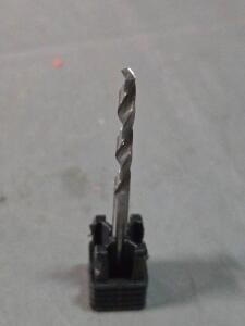 DESCRIPTION: (4) SOLID CARBIDE 8 FACET DRILL BITS BRAND/MODEL: LMT ONSRUD 67-905 SIZE: 0.1285" DIA RETAIL$: $209.40 QTY: 4