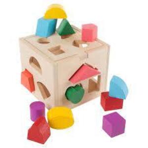 DESCRIPTION: (1) CLASSIC TODDLER CUBE PUZZLE BRAND/MODEL: HEY PLAY INFORMATION: WOOD RETAIL$: $17.94 QTY: 1