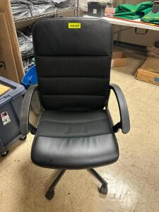 OFFICE CHAIR