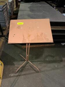METAL MUSIC PEDESTAL