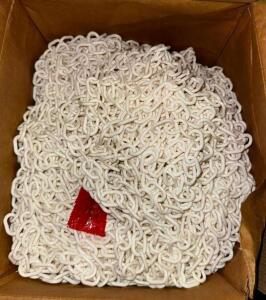 LARGE BOX OF PLASTIC BARRIER CHAIN