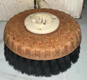 (9)- WHEEL BRUSHES
