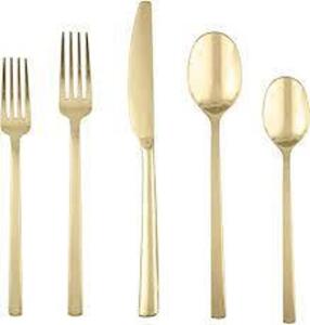 DESCRIPTION: (1) BOX OF MISC GOLD FLATWARE BRAND/MODEL: CAMBRIDGE RETAIL$: $30.00 QTY: 1