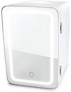 DESCRIPTION: (1) MIRROR DOOR MINI FRIDGE BRAND/MODEL: PERSONAL CHILLER INFORMATION: WHITE RETAIL$: $30.00 SIZE: 10X7X11 QTY: 1