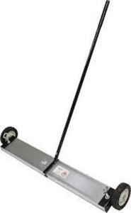 DESCRIPTION: (1) HEAVY DUTY MAGNETIC FLOOR SWEEPER BRAND/MODEL: MAG-MATE #FS3600 SIZE: 36" RETAIL$: $364.18 EA QTY: 1