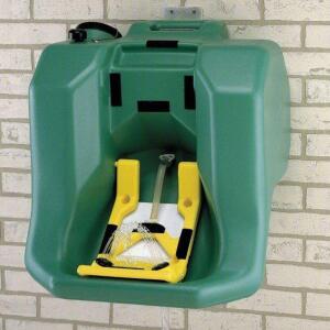 DESCRIPTION: (1) EYE WASH STATION BRAND/MODEL: HAWS #4HRX9 INFORMATION: GREEN SIZE: GREEN, 22 1/2 IN HT, 21 1/2 IN WD, 19 1/2 IN DP, WALL OR CART MOUN