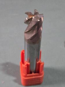 DESCRIPTION: (1) SOLID CARBIDE SQ END MILL BRAND/MODEL: FULLERTON 37655 SIZE: 5/8" DIA RETAIL$: $167.99 QTY: 1