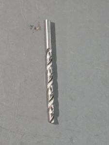DESCRIPTION: (6) DOUBLE MARGIN DRILL BITS WITH PILOT BRAND/MODEL: LASTCUT #10X#21 SIZE: #21 QTY: 6