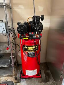 30 GALLON AIR COMPRESSOR