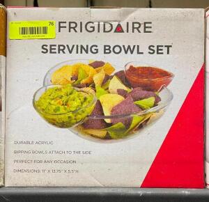 (2) FRIGIDAIRE ACRYLIC 11" X 14" SERVING BOWL SET W/ BOX.