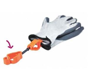 DESCRIPTION: (6) PACKS OF (5) GLOVE ANCHOR MOUNT BRAND/MODEL: HONEYWELL MILLER/MGLOVCAD INFORMATION: ORANGE/PLASTIC RETAIL$: 19.70 PER PK OF 5 SIZE: 4