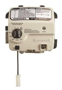 DESCRIPTION: (1) WATER HEATER REPLACEMENT GAS VALVE BRAND/MODEL: HONEYWELL/WT8840B1000 INFORMATION: BEIGE/2-INSULATION SIZES RETAIL$: 148.93 SIZE: 5.7